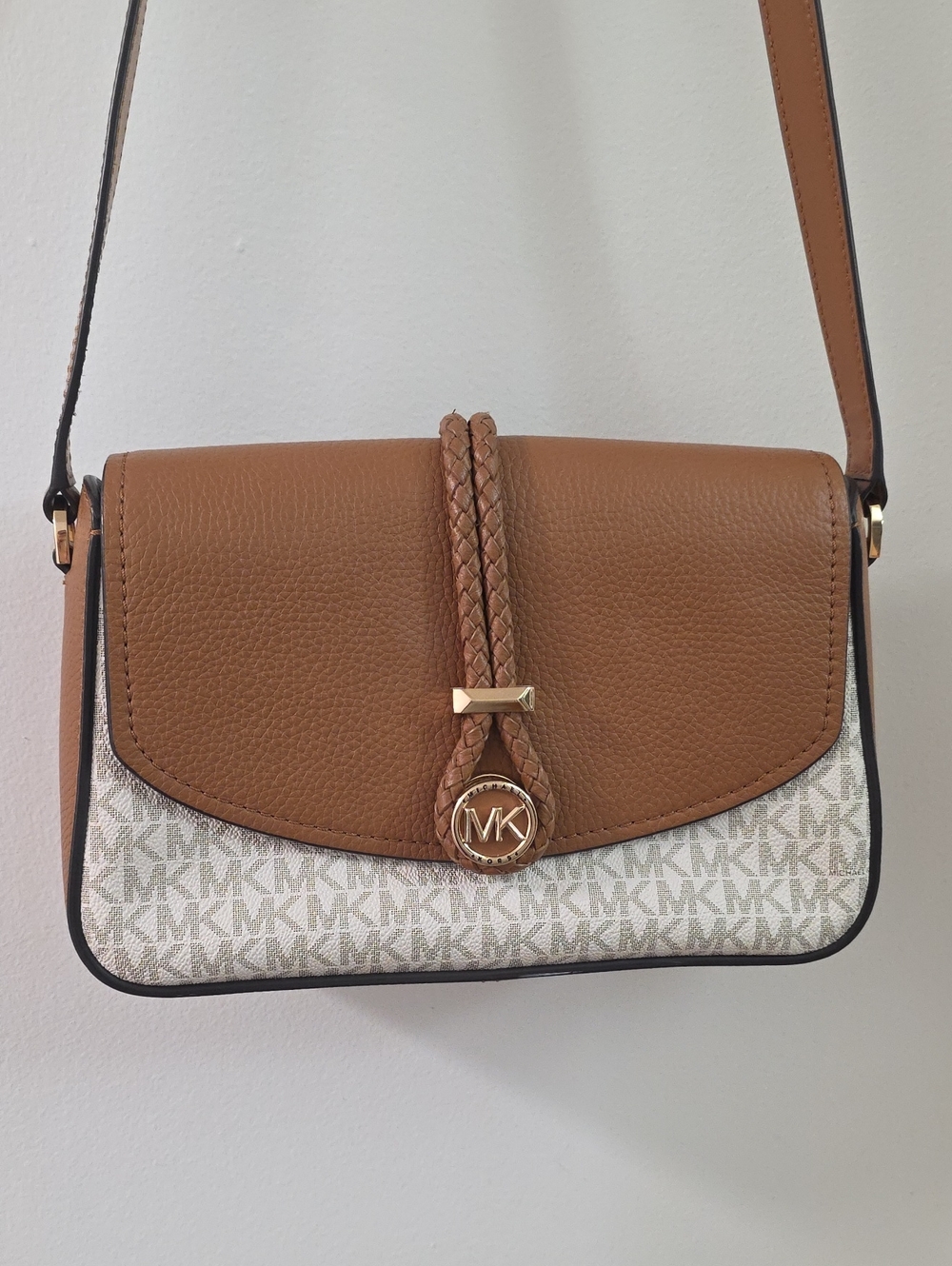 Michael Kors Lea Crossbody LIKE NEW Tan Signature MK White Leather